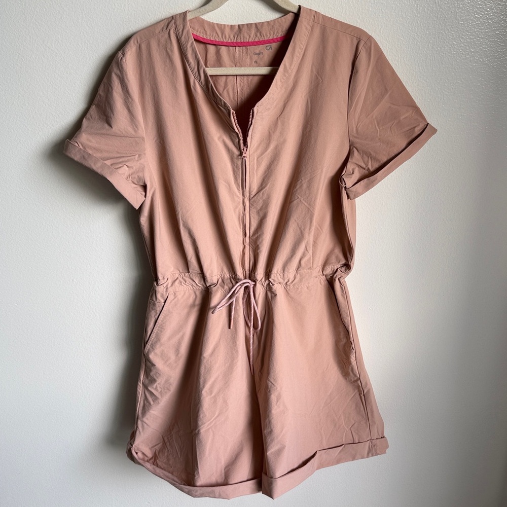 GapFit Mauve Pink Commuter Romper, Short Sleeve Shorts, XL, Nylon, Athlesiure
